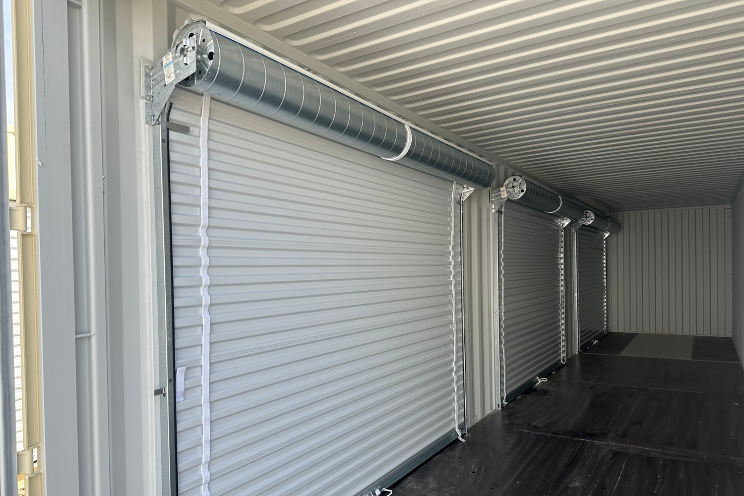 Buy 40ft Shipping Container with Roll Up Doors